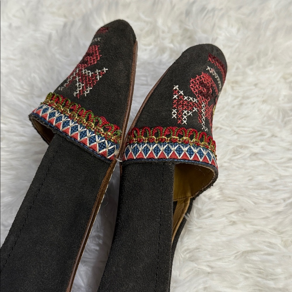 Latigo Basia Black Suede Embroidered Loafers Slip-On Flats Size 7.5M - Picture 5 of 14